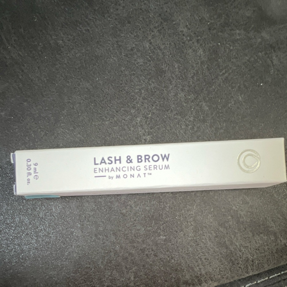Monat Lash &‎ Brow Enhancing Serum 9ml / 0.30 fl oz Serum Volumizing Formula
